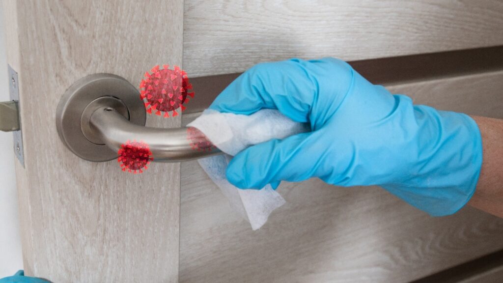 do wet wipes have alcohol