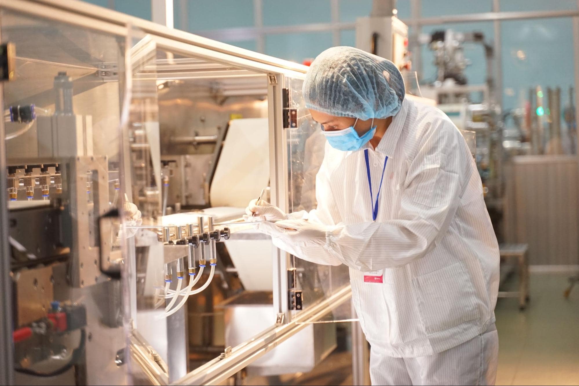 wet tissue production