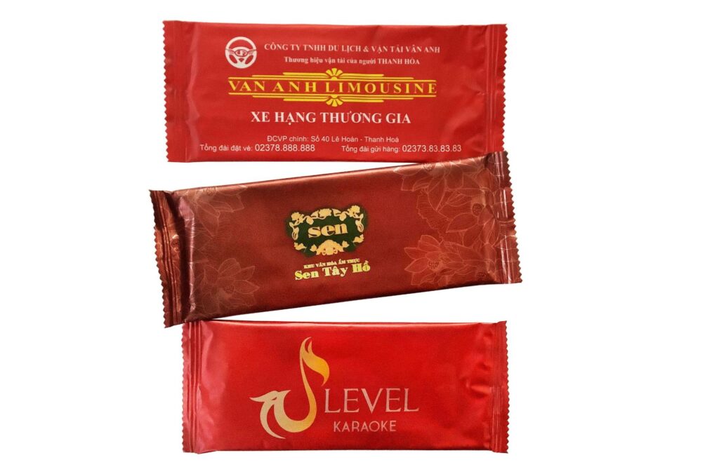 khăn giấy ướt in logo